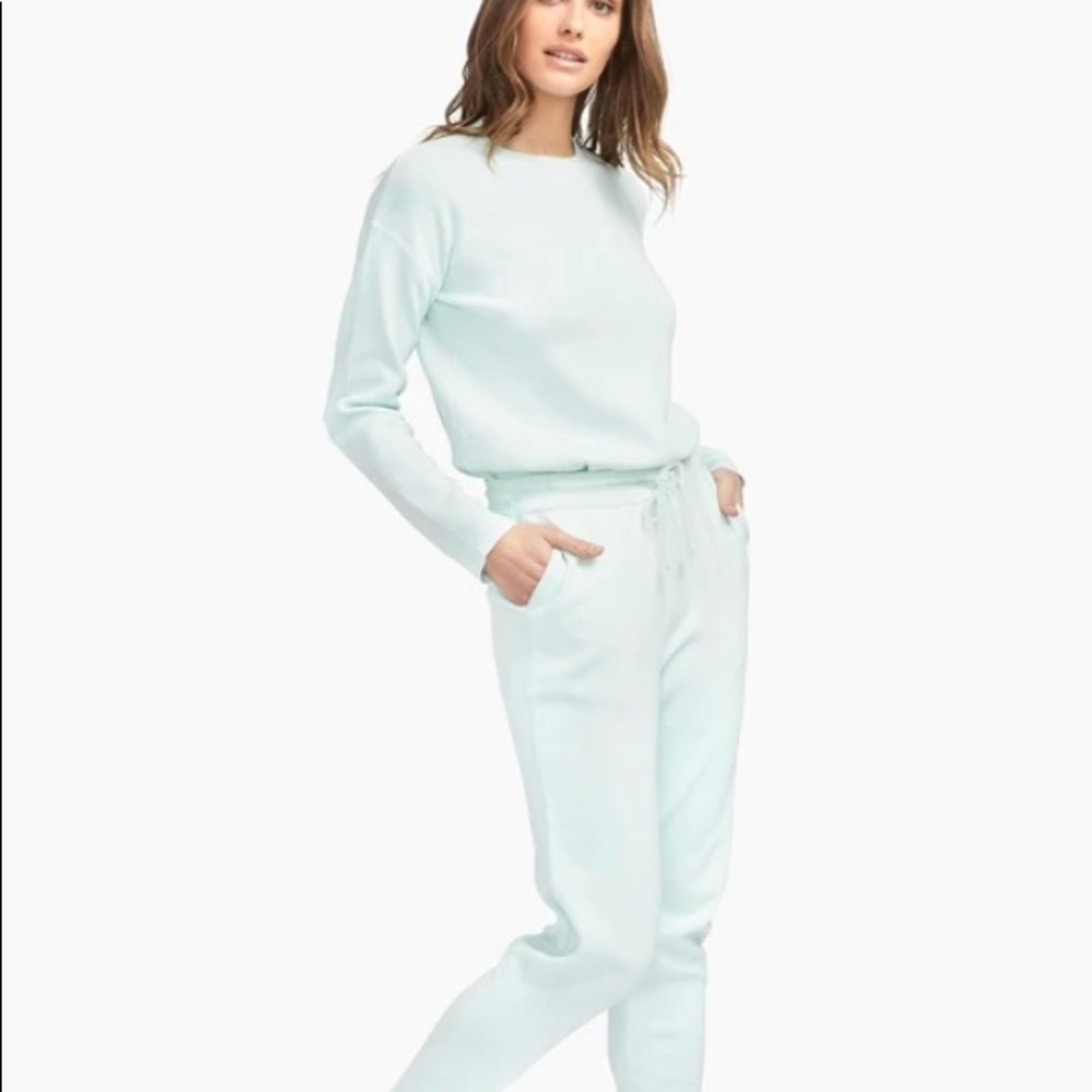 Naadam sweatsuit